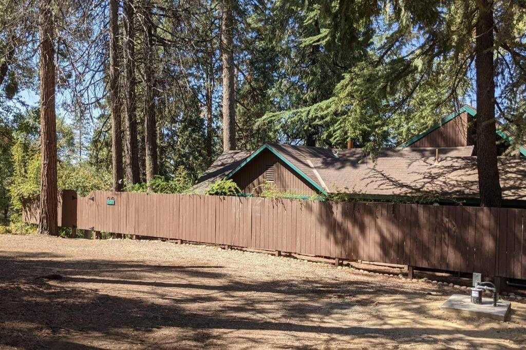 Pierce'S Cabin Miramonte Exterior photo
